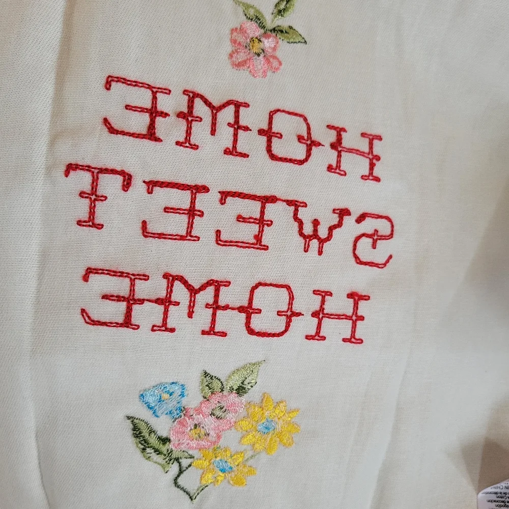 Home Sweet Home  Embroidered Tea Towel ~ Pioneer Woman ~ GUC ~ FINAL PRICE!